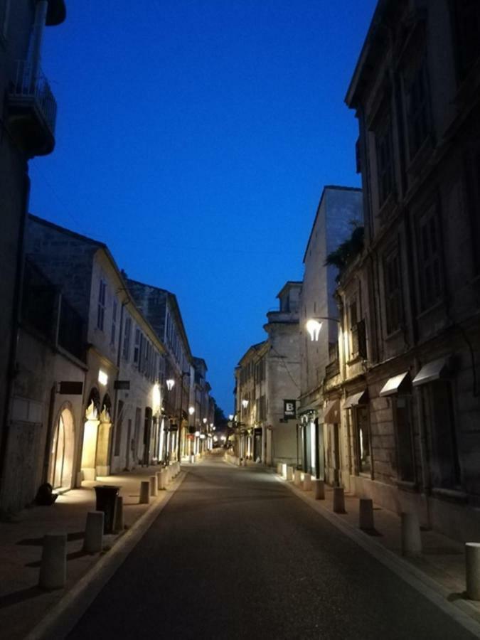 Studio Centre Avec Terrasse Avignon Exterior photo