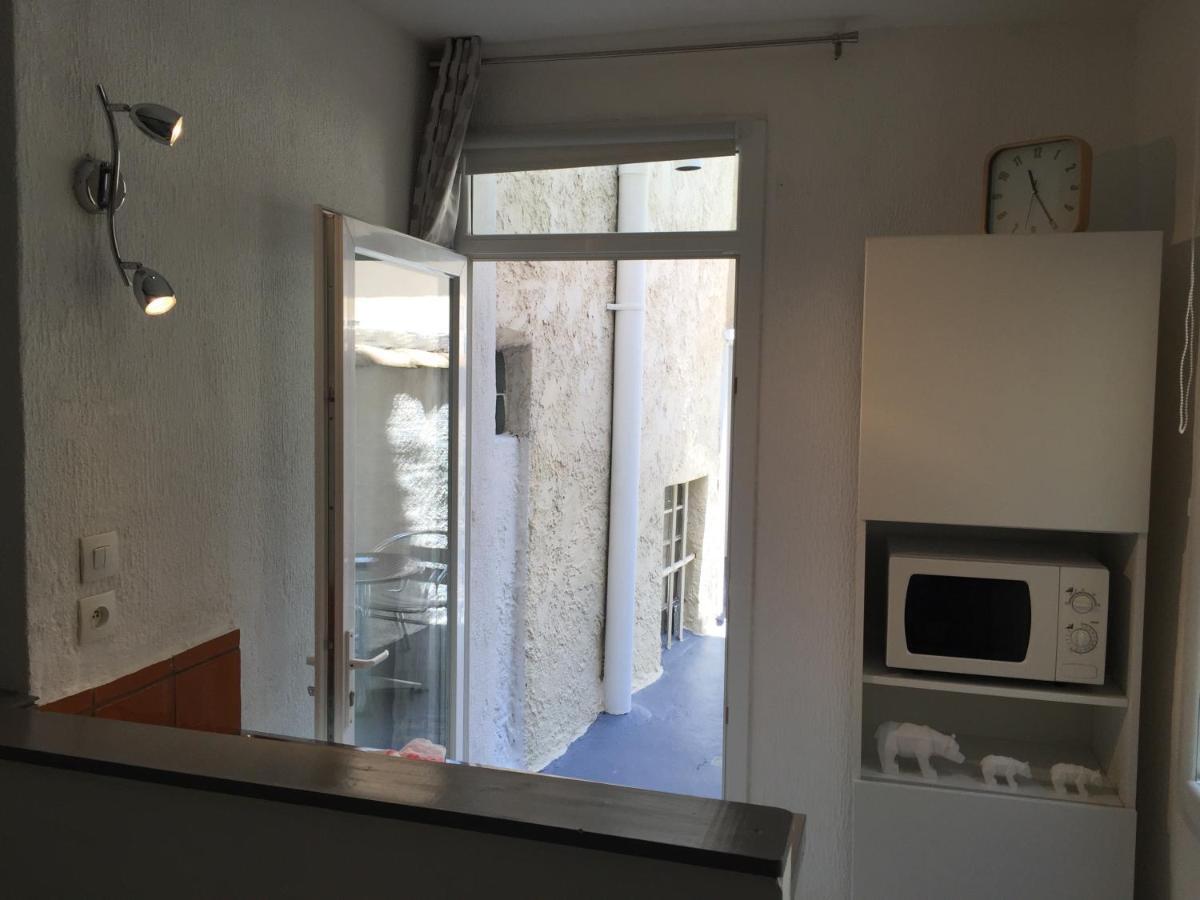 Studio Centre Avec Terrasse Avignon Exterior photo